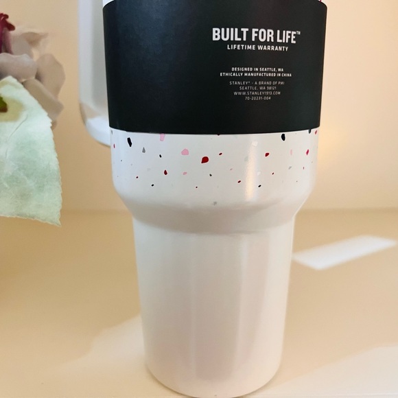 🎉LAST PIECE🎉Stanley 40oz Adventure Quencher Tumbler Terrazzo Pearlescent - Picture 11 of 11